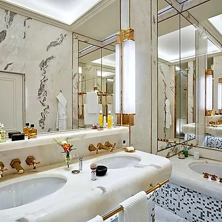Hotel Eden - Dorchester Collection 5*